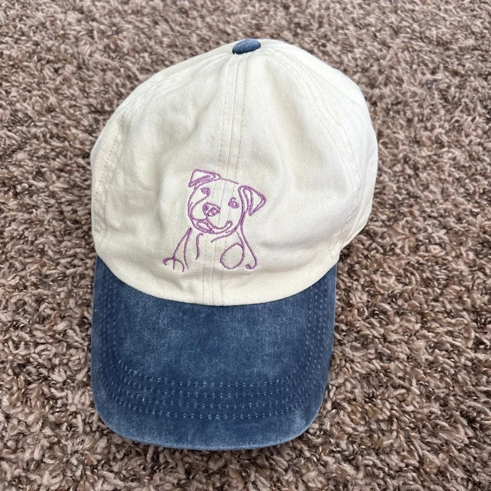 Embroidered hat - Picture 1 of 2